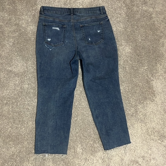 M Jeans - 14 short mid rise medium blue crop jean - Picture 4 of 4